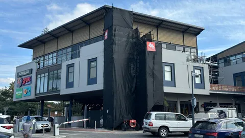 The Village Square, Cnr of Oxford & Queen St, Durbanville
